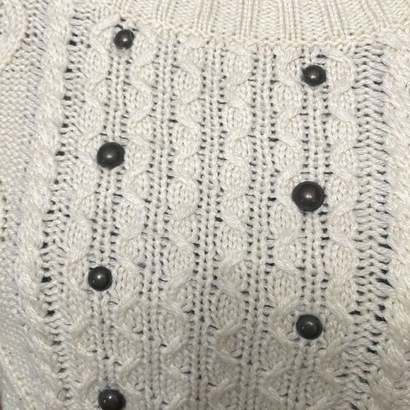 Cream American Eagle Sweater - Picture 2 of 11